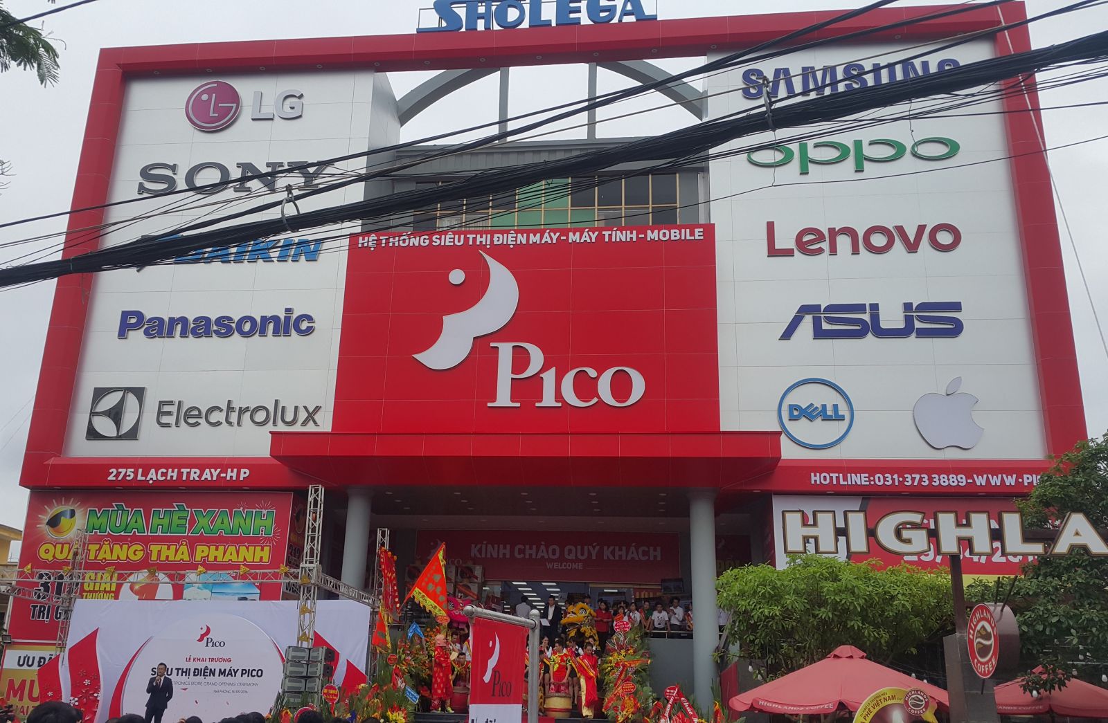 <p class='title-pro'>Pico Hải Phòng</p><div class='box_info_pro'><div class='title_inf_pro'><span>Chủ đầu tư</span>: Công ty cổ phần PICO</div><div class='title_inf_pro'><span>Vai trò đảm nhận</span>: Nhà thầu Cơ điện - Qua Tổng thầu Minh Giang .,JSC</div><div class='title_inf_pro'><span>Địa điểm</span>: 275 Lạch Tray, Tp. Hải Phòng</div><div class='title_inf_pro'><span>Thời gian hoàn thành</span>: </div><p class='box-work'><span>Hạng mục công việc</span>: Cung cấp và thi công lắp đặt hệ thống Điện Siêu thị, điện quảng cáo, điện nhẹ, điều hòa, thông gió.</p></div>