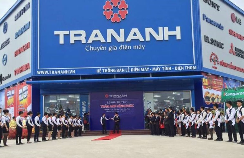 <p class='title-pro'>Trần Anh Vĩnh Phúc</p><div class='box_info_pro'><div class='title_inf_pro'><span>Chủ đầu tư</span>: CTCP Thế giới số Trần Anh</div><div class='title_inf_pro'><span>Vai trò đảm nhận</span>: Tổng thầu Cơ điện</div><div class='title_inf_pro'><span>Địa điểm</span>: Quốc lộ 2 - Cạnh Big C TP Vĩnh Yên</div><div class='title_inf_pro'><span>Thời gian hoàn thành</span>: </div><p class='box-work'><span>Hạng mục công việc</span>: Cung cấp và thi công lắp đặt hệ thống Điện, điện nhẹ, điều hòa, thông gió.</p></div>